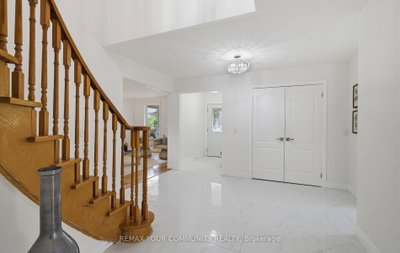 1554 Saugeen Drive • Pickering, ON photo 7