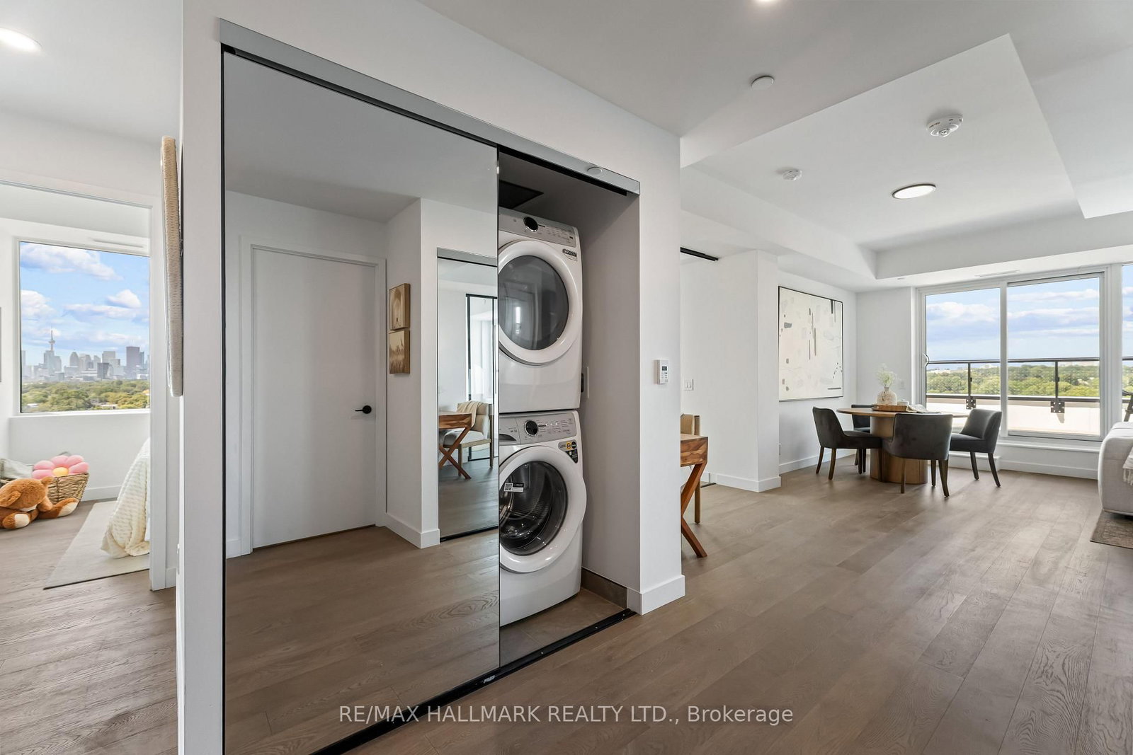 1050 Eastern Avenue • #1113 • Toronto, ON photo 33