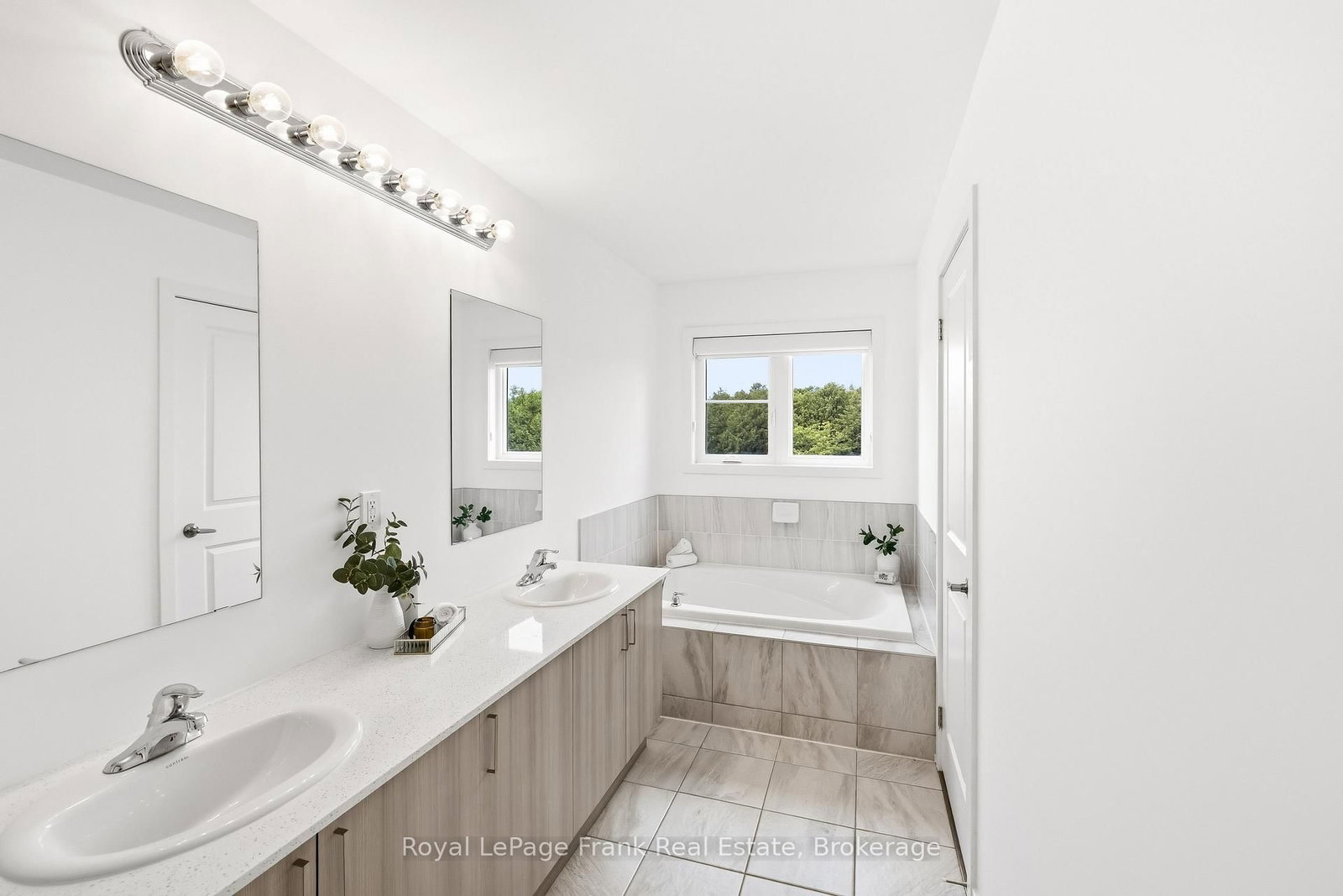 63 Pine Gate Place • Whitby, ON photo 25