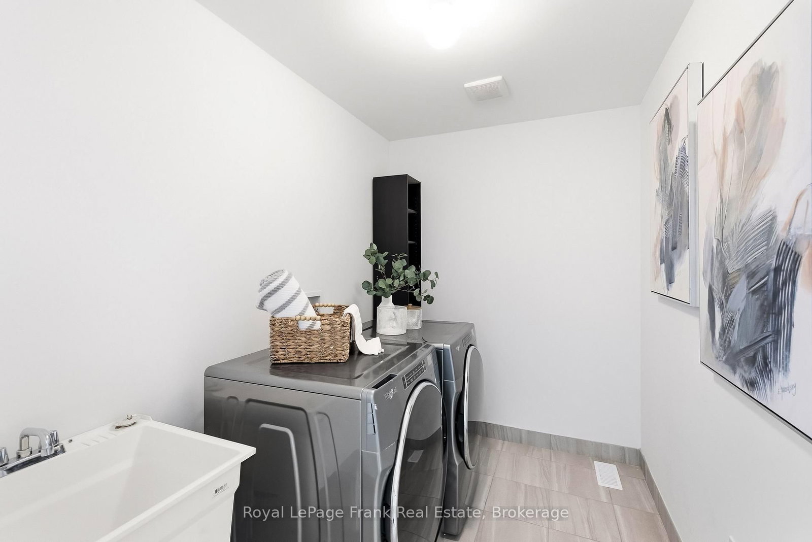 63 Pine Gate Place • Whitby, ON photo 32