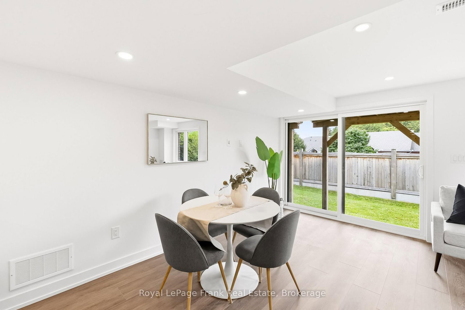 63 Pine Gate Place • Whitby, ON photo 41