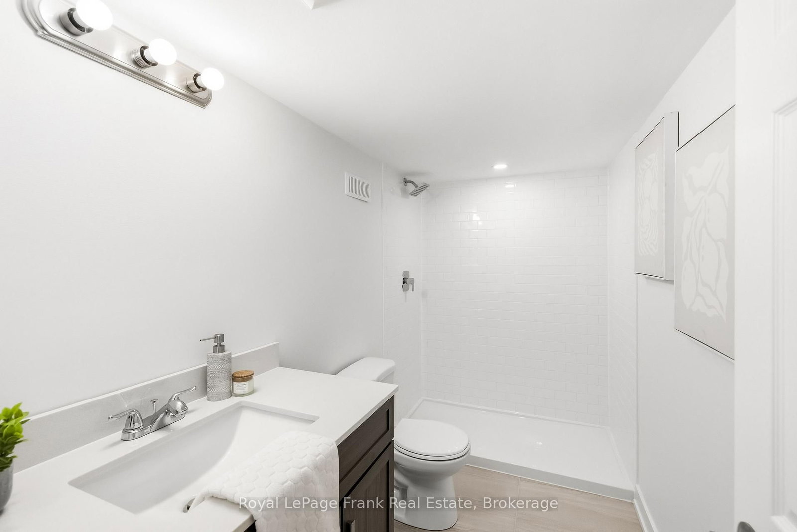 63 Pine Gate Place • Whitby, ON photo 44