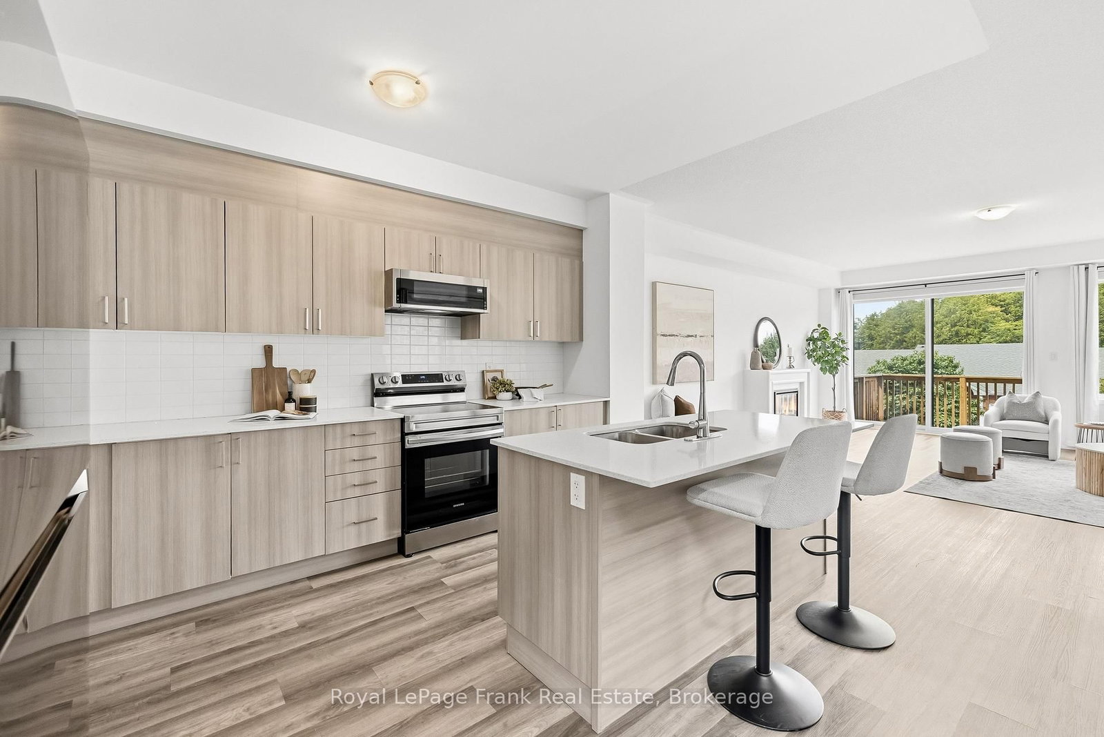 63 Pine Gate Place • Whitby, ON photo 6