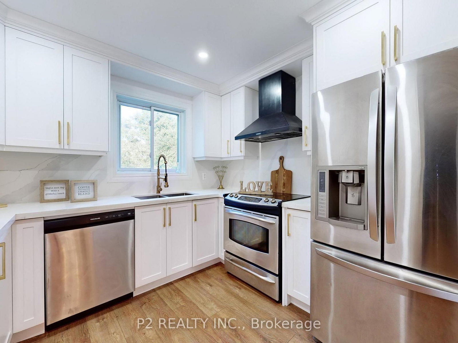 411 Rosedale Dr, Whitby, view 11