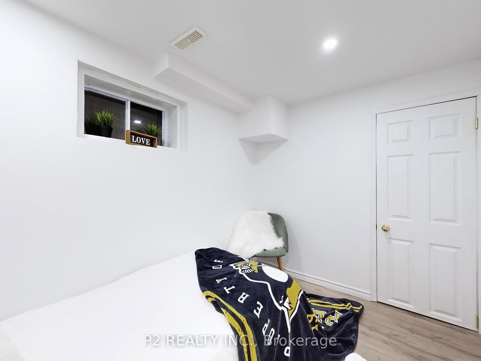411 Rosedale Dr, Whitby, view 32