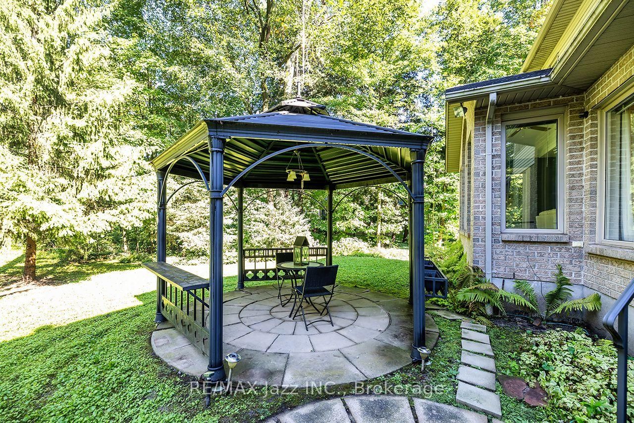 20 Timberlane Court • Clarington, ON photo 37