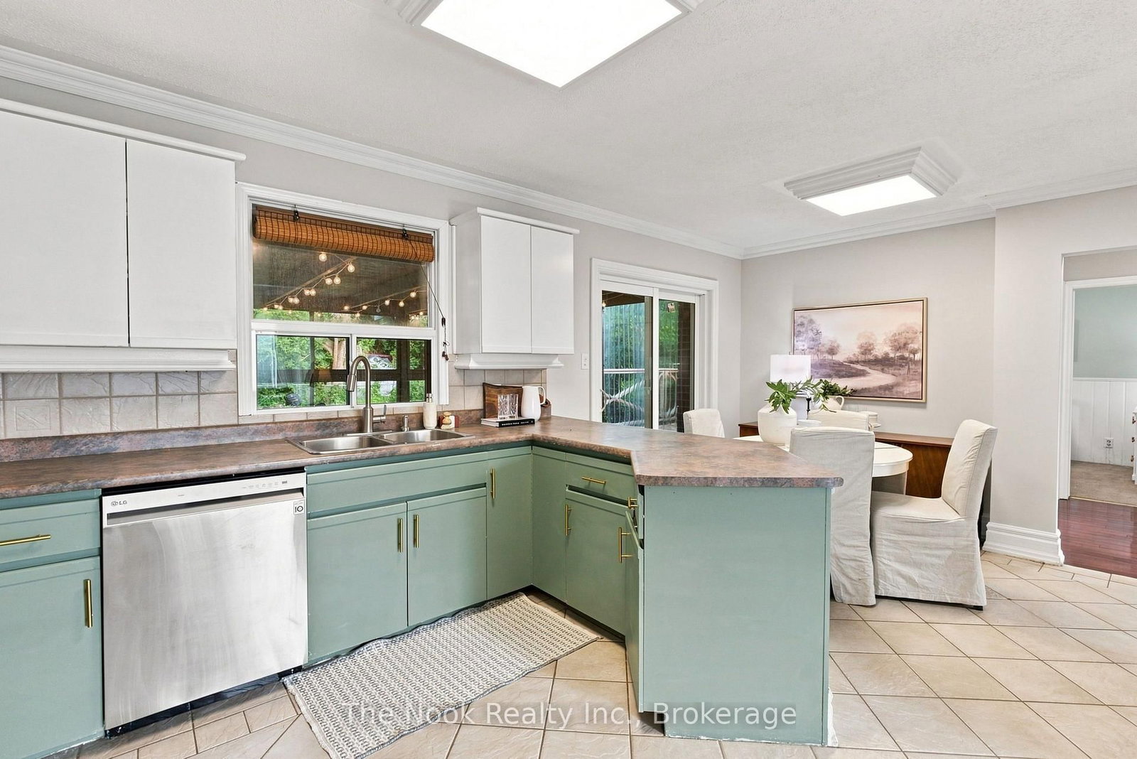 257 Wilson Road S • Oshawa, ON photo 11