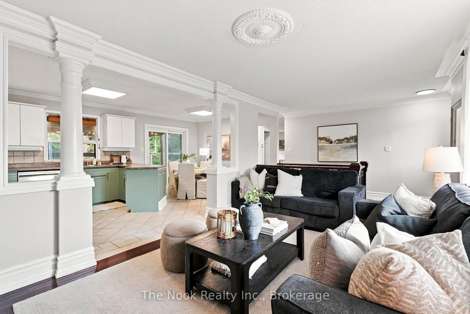 257 Wilson Road S • Oshawa, ON photo 4