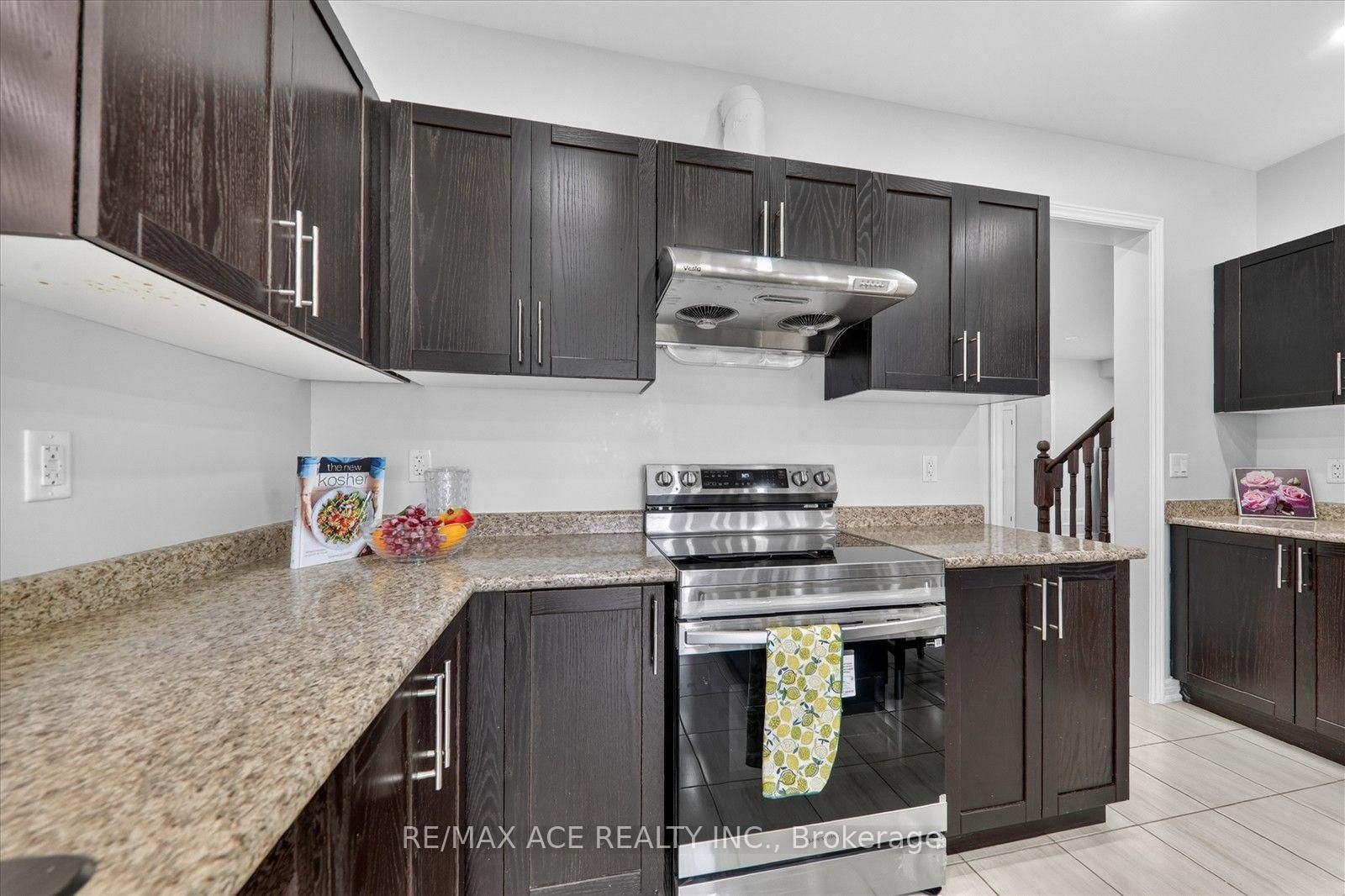 10 Gusul Avenue • Clarington, ON photo 18