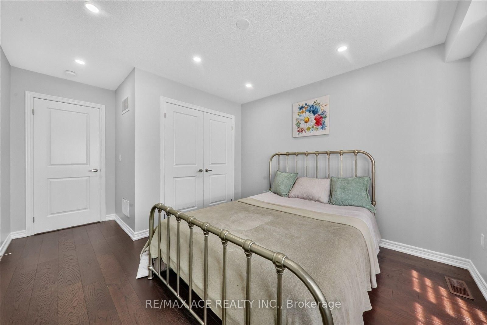 10 Gusul Avenue • Clarington, ON photo 39