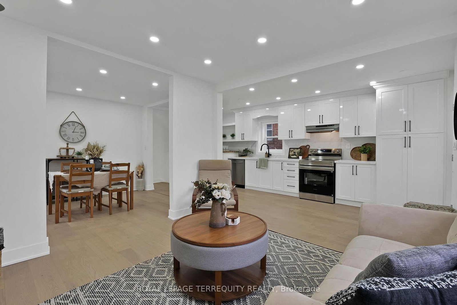 40 Leroy Avenue • Toronto, ON photo 12