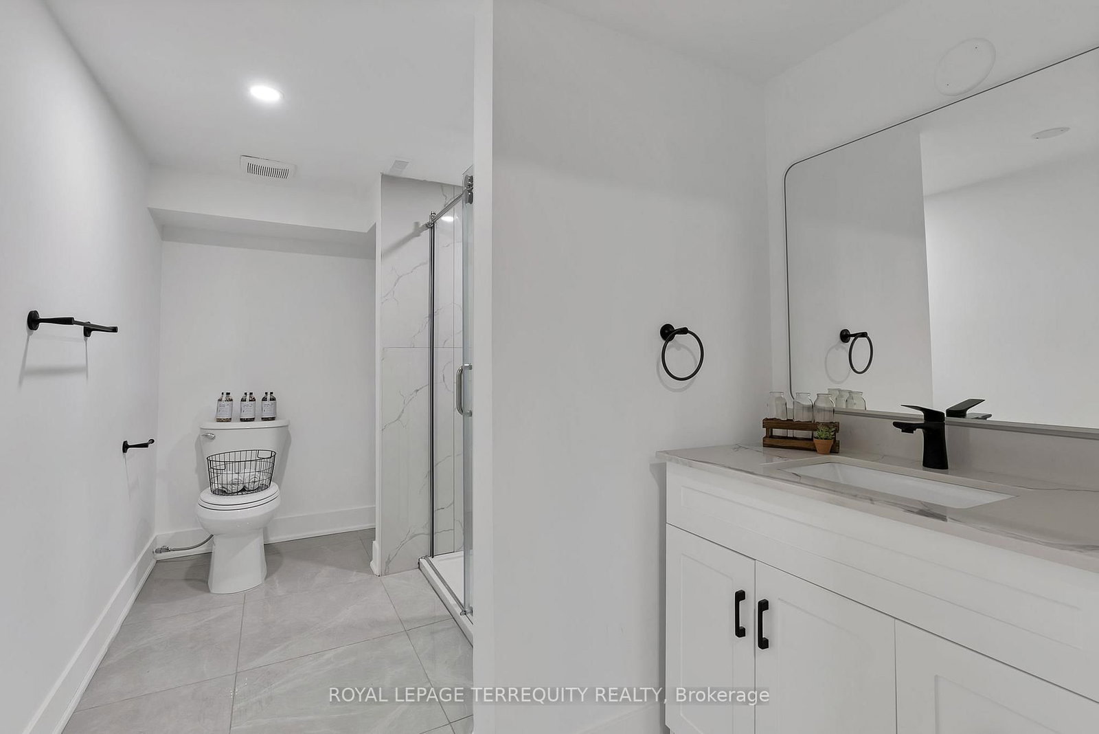40 Leroy Avenue • Toronto, ON photo 38