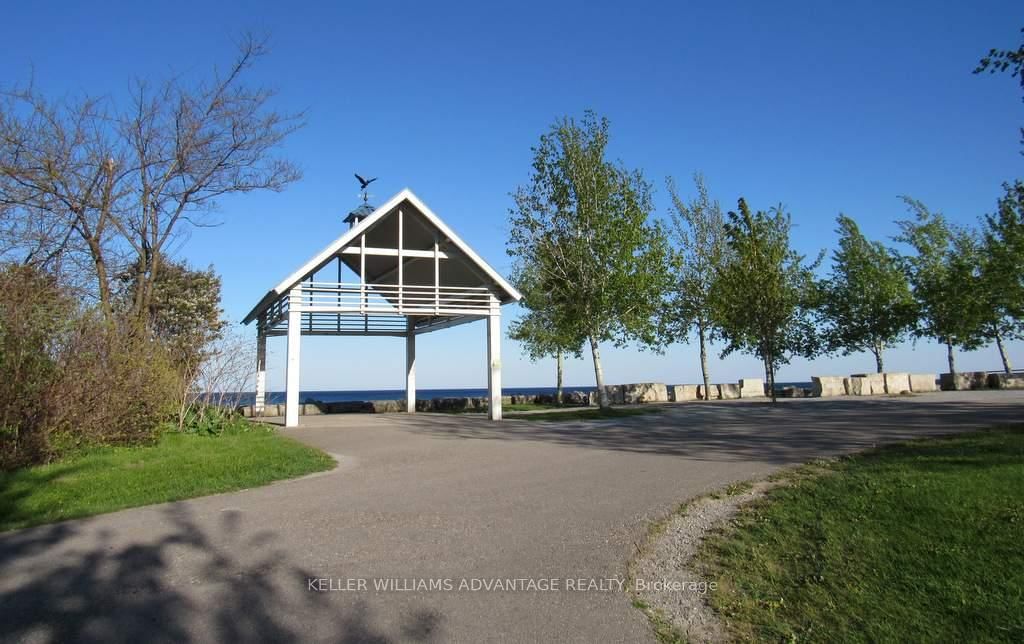 120 Winter Gardens Trail • Toronto, ON photo 34