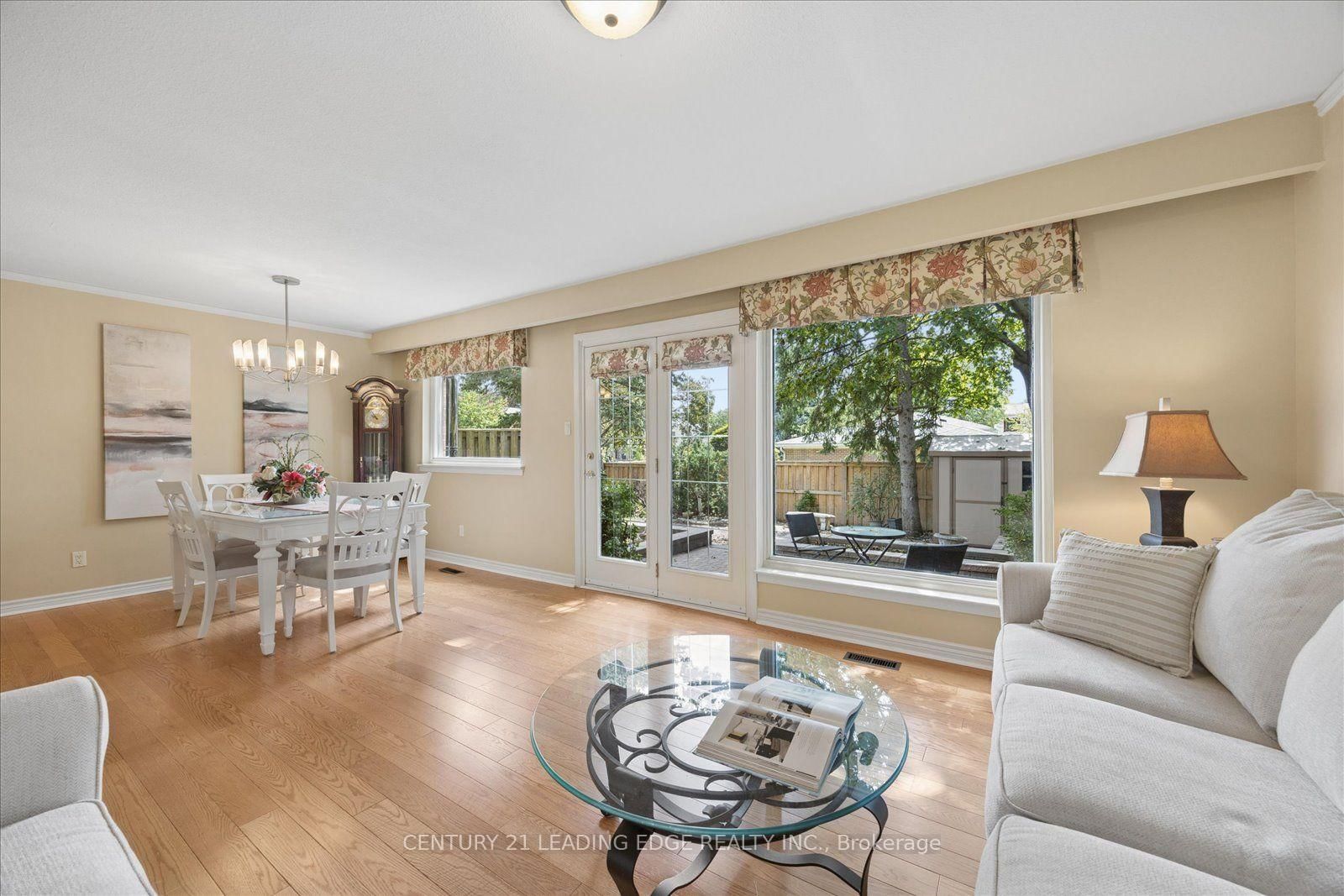 91 Glenstroke Drive • Toronto, ON photo 10