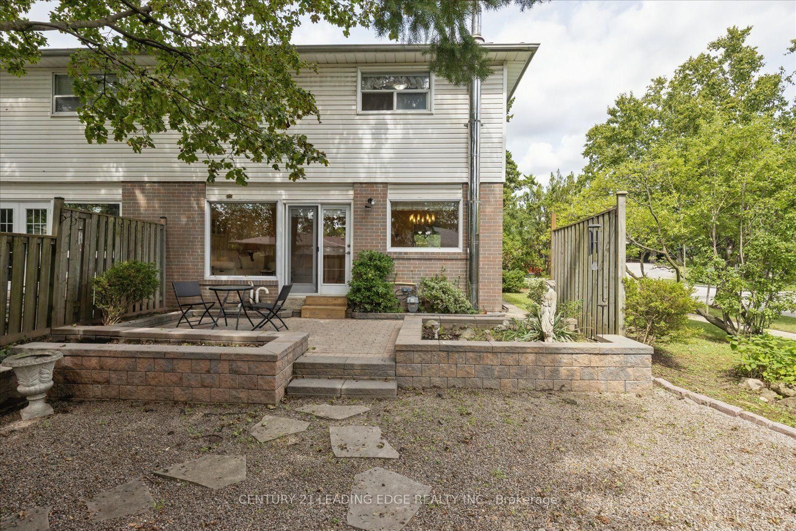 91 Glenstroke Drive • Toronto, ON photo 15