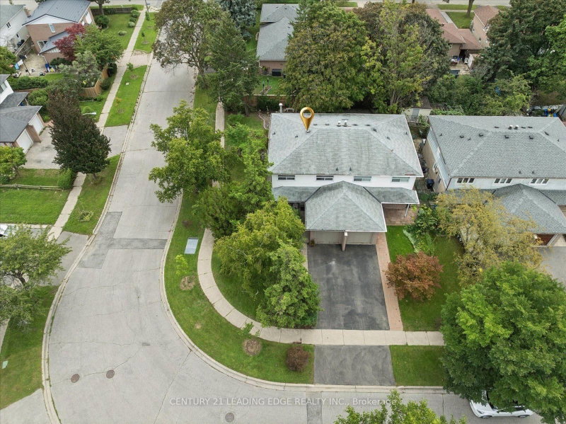 91 Glenstroke Drive