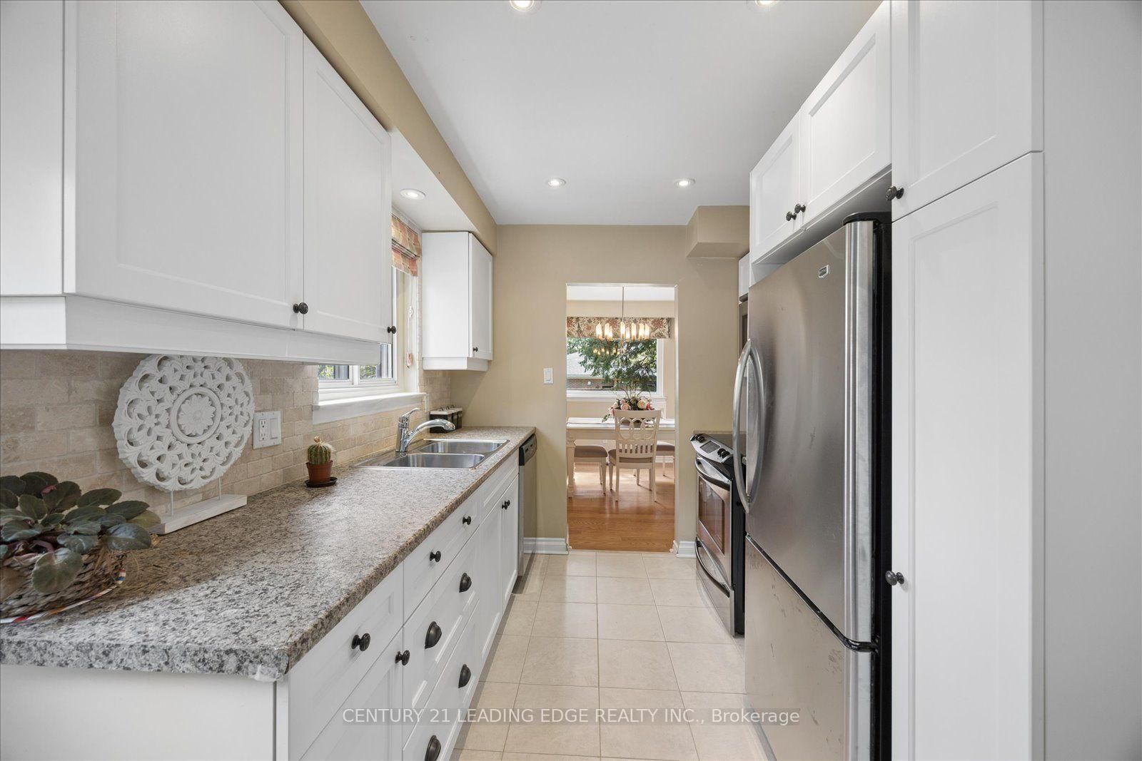91 Glenstroke Drive • Toronto, ON photo 22