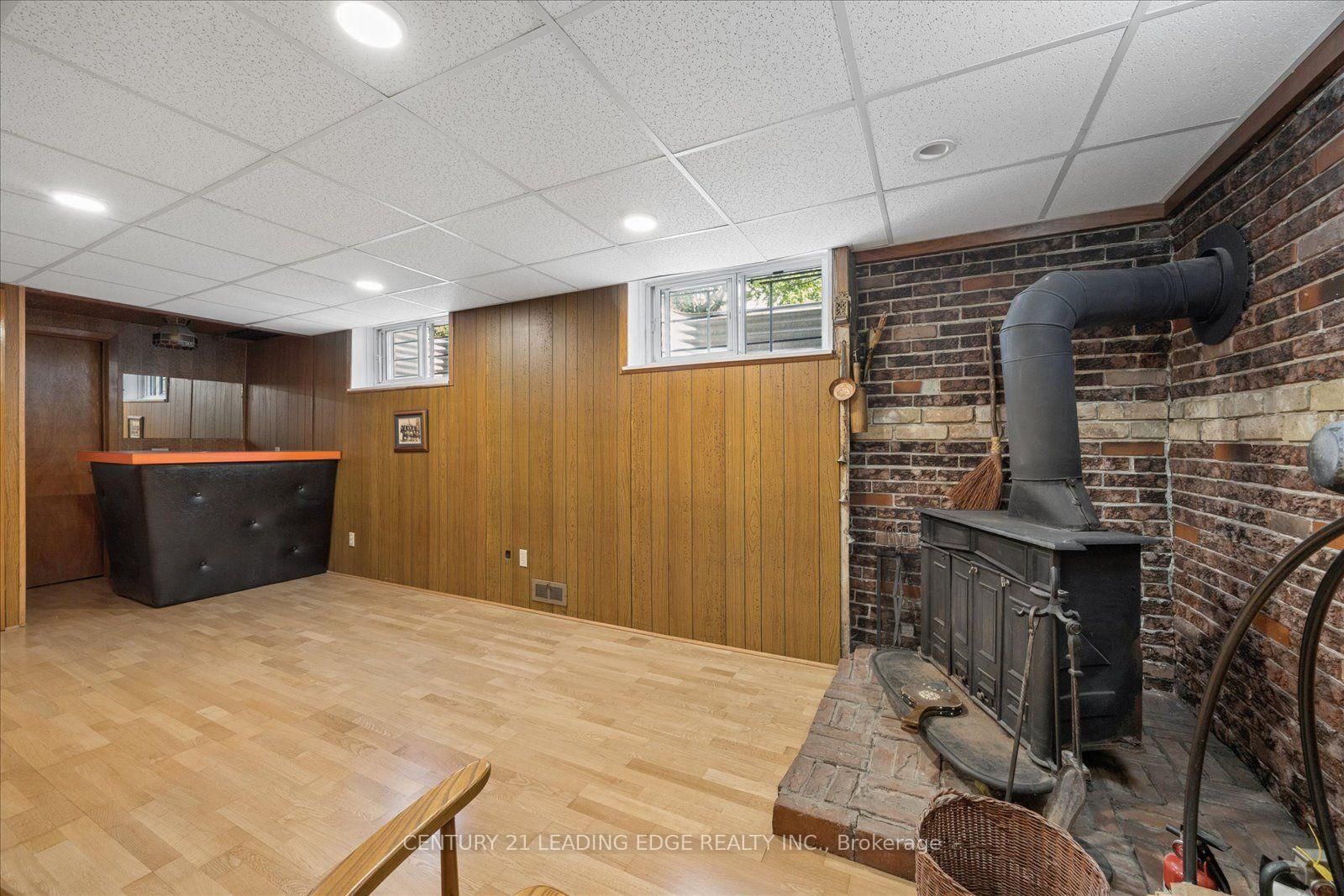 91 Glenstroke Drive • Toronto, ON photo 37
