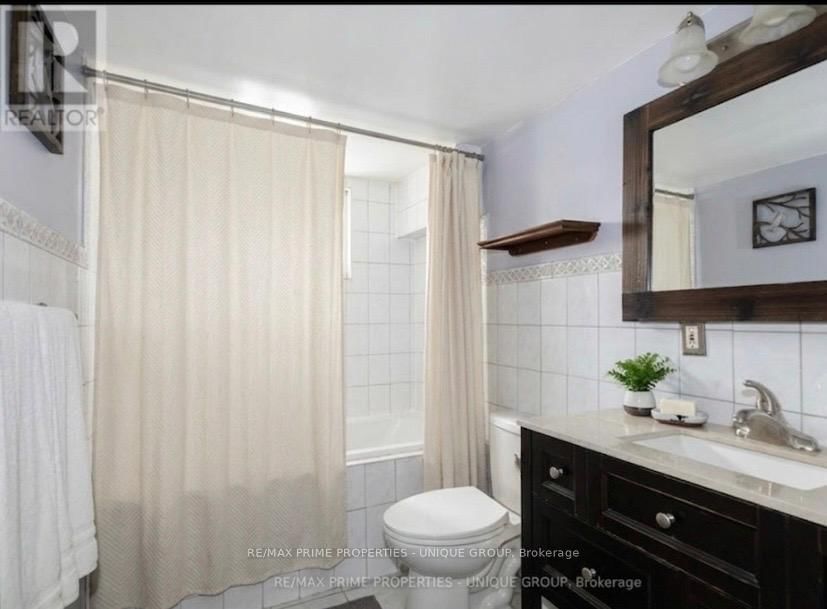 40 Jeavons Avenue • Toronto, ON photo 14