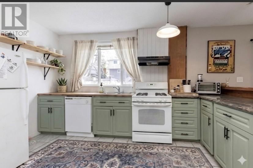 40 Jeavons Avenue • Toronto, ON photo 27