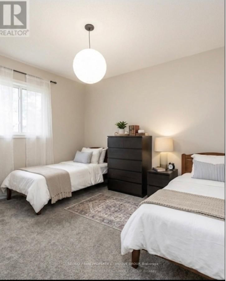 40 Jeavons Avenue • Toronto, ON photo 33