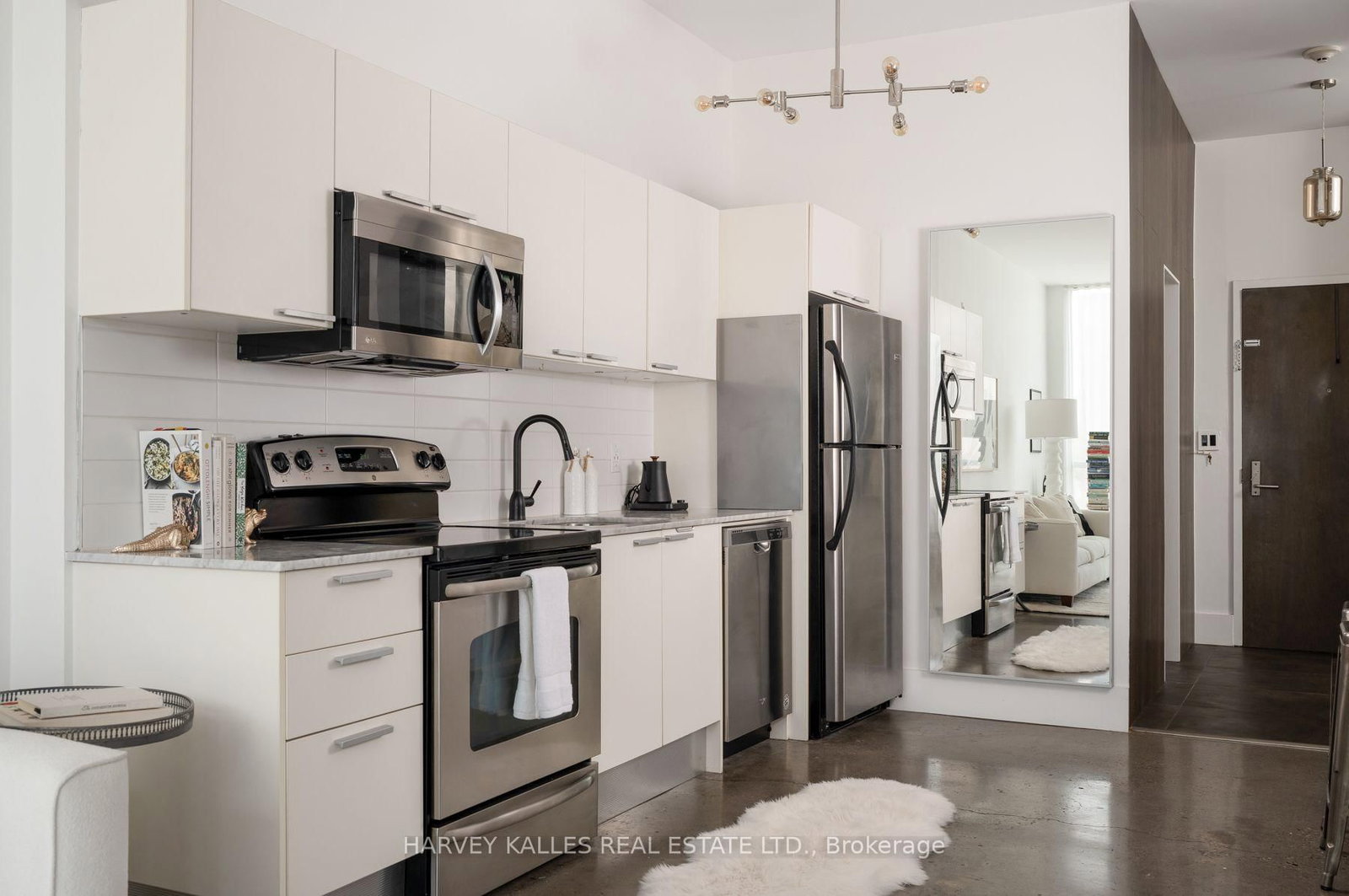 625 Queen Street E • #410 • Toronto, ON photo 18
