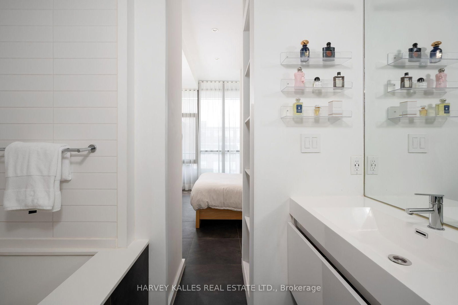 625 Queen Street E • #410 • Toronto, ON photo 28