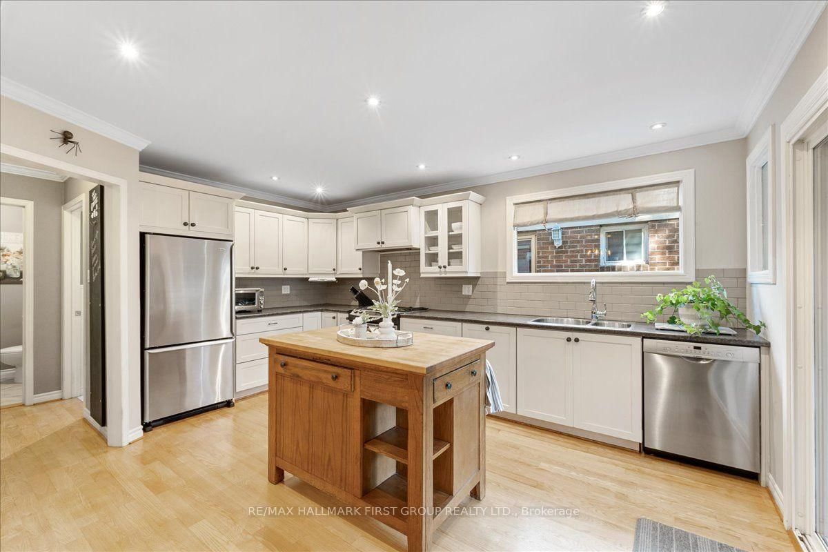 1159 Pebblestone Crescent • Pickering, ON photo 11