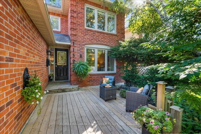 1159 Pebblestone Crescent • Pickering, ON photo 2