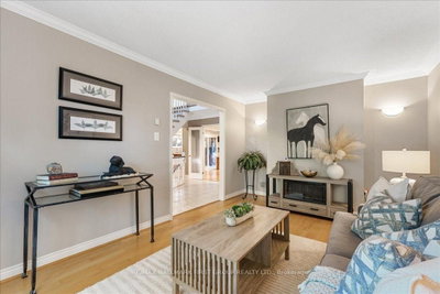 1159 Pebblestone Crescent • Pickering, ON photo 4