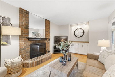 1159 Pebblestone Crescent • Pickering, ON photo 6
