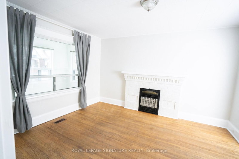 Upper - 393 Milverton Boulevard
