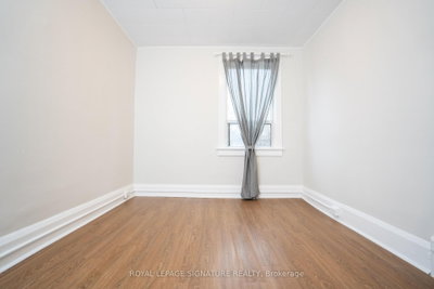 393 Milverton Toronto,ON M4J 1W1 — Photo 9