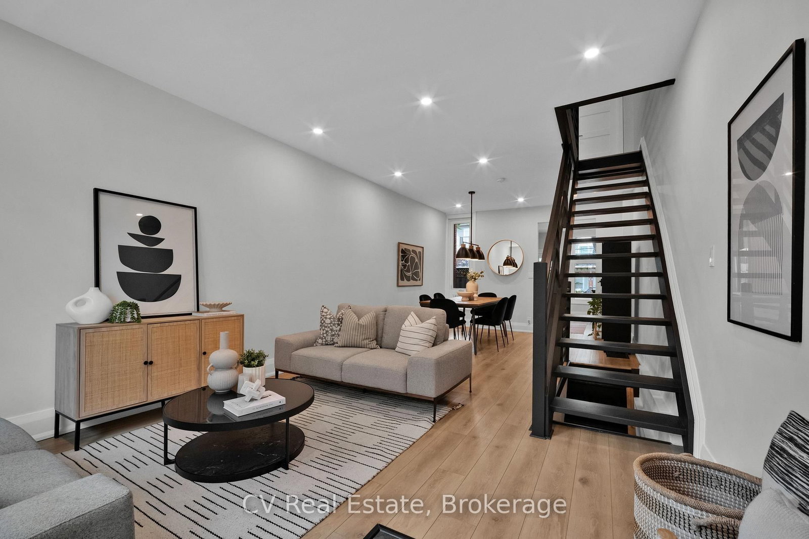 72 Hamilton Street • Toronto, ON photo 3