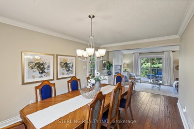 336 Gothic Court • Oshawa, ON photo 6