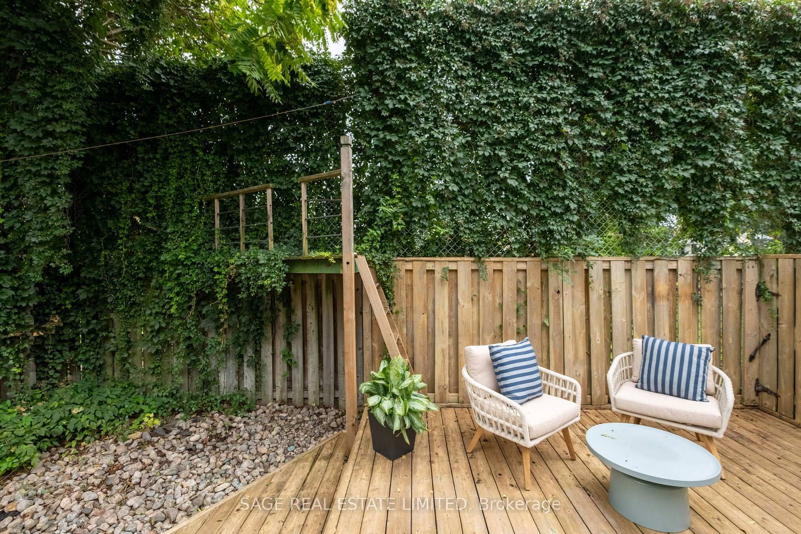 29 Bushell Avenue • Toronto, ON photo 35