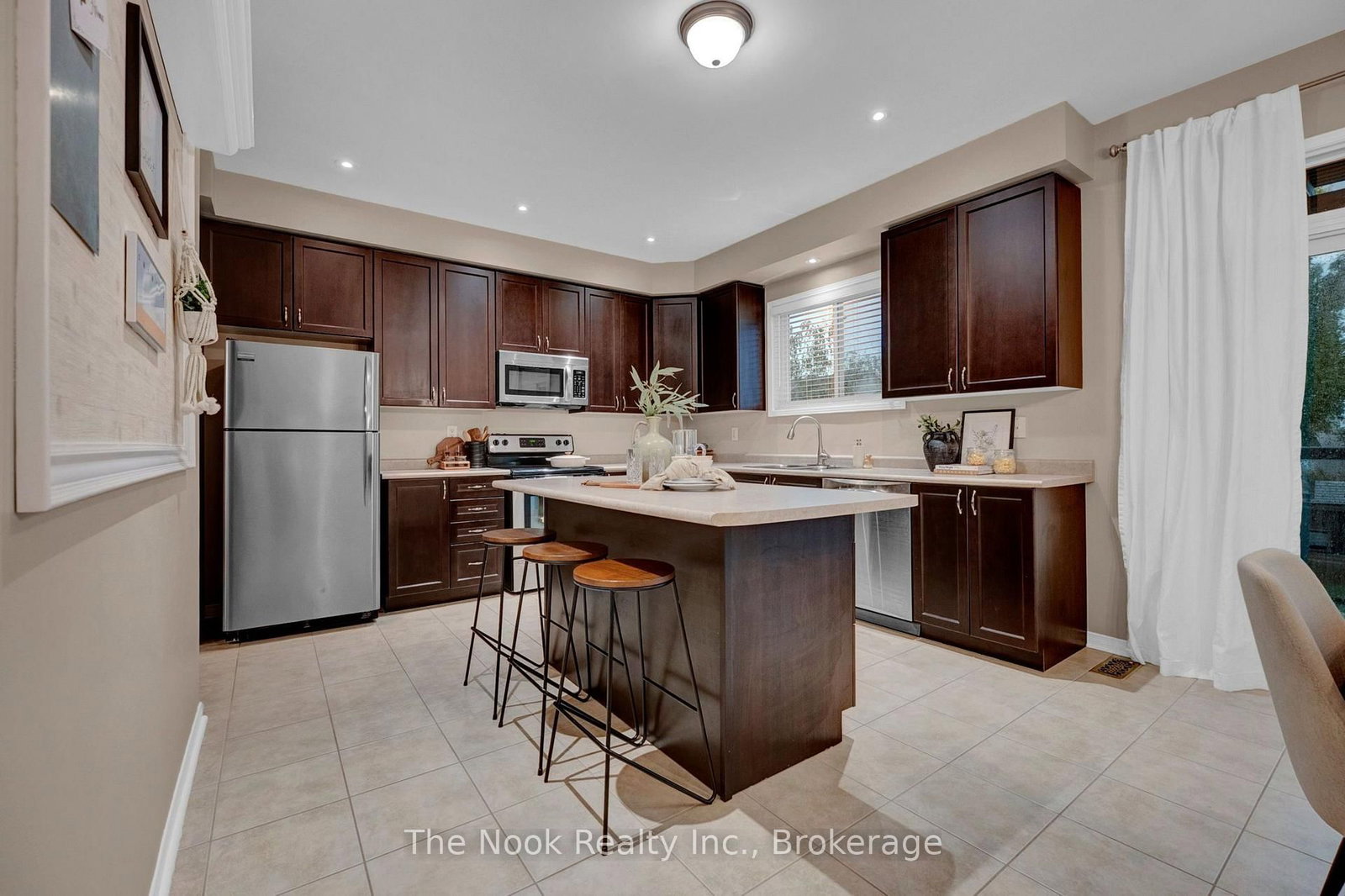 81 Colville Avenue S • Clarington, ON photo 10