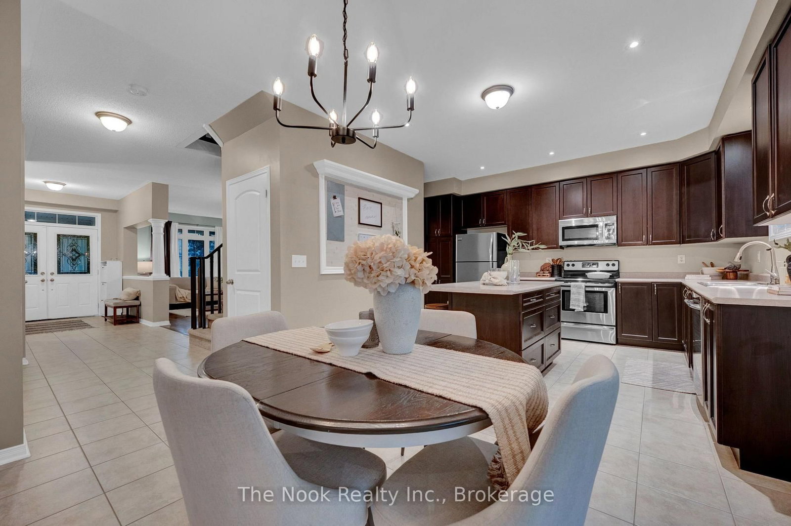 81 Colville Avenue S • Clarington, ON photo 9