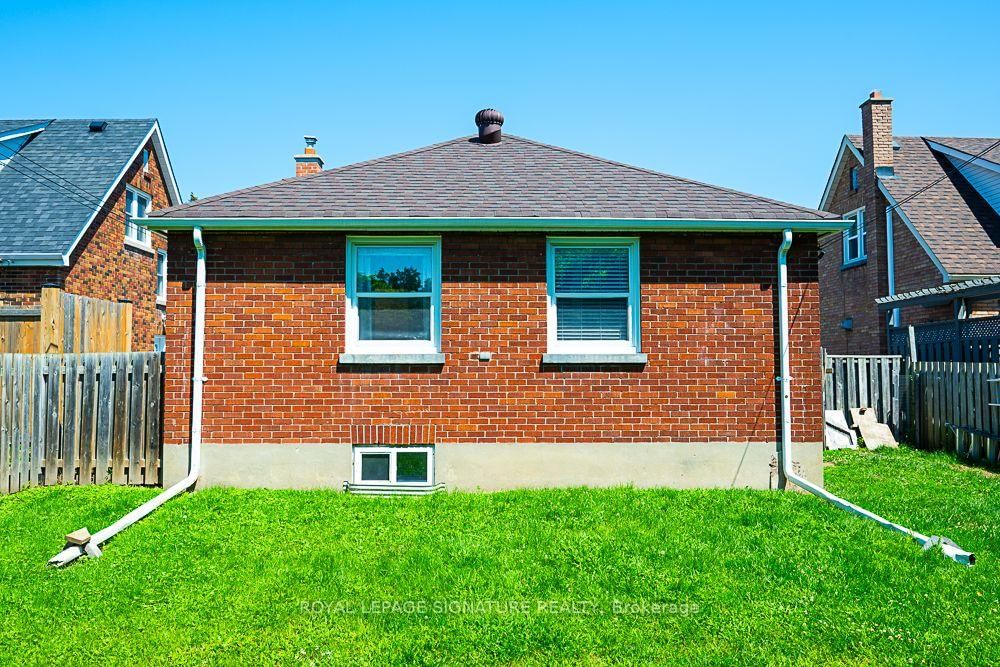 102 Central Park Boulevard N • Oshawa, ON photo 3