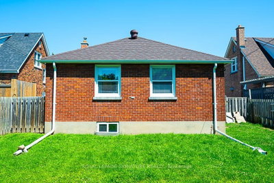 102 Central Park Boulevard N • Oshawa, ON photo 3