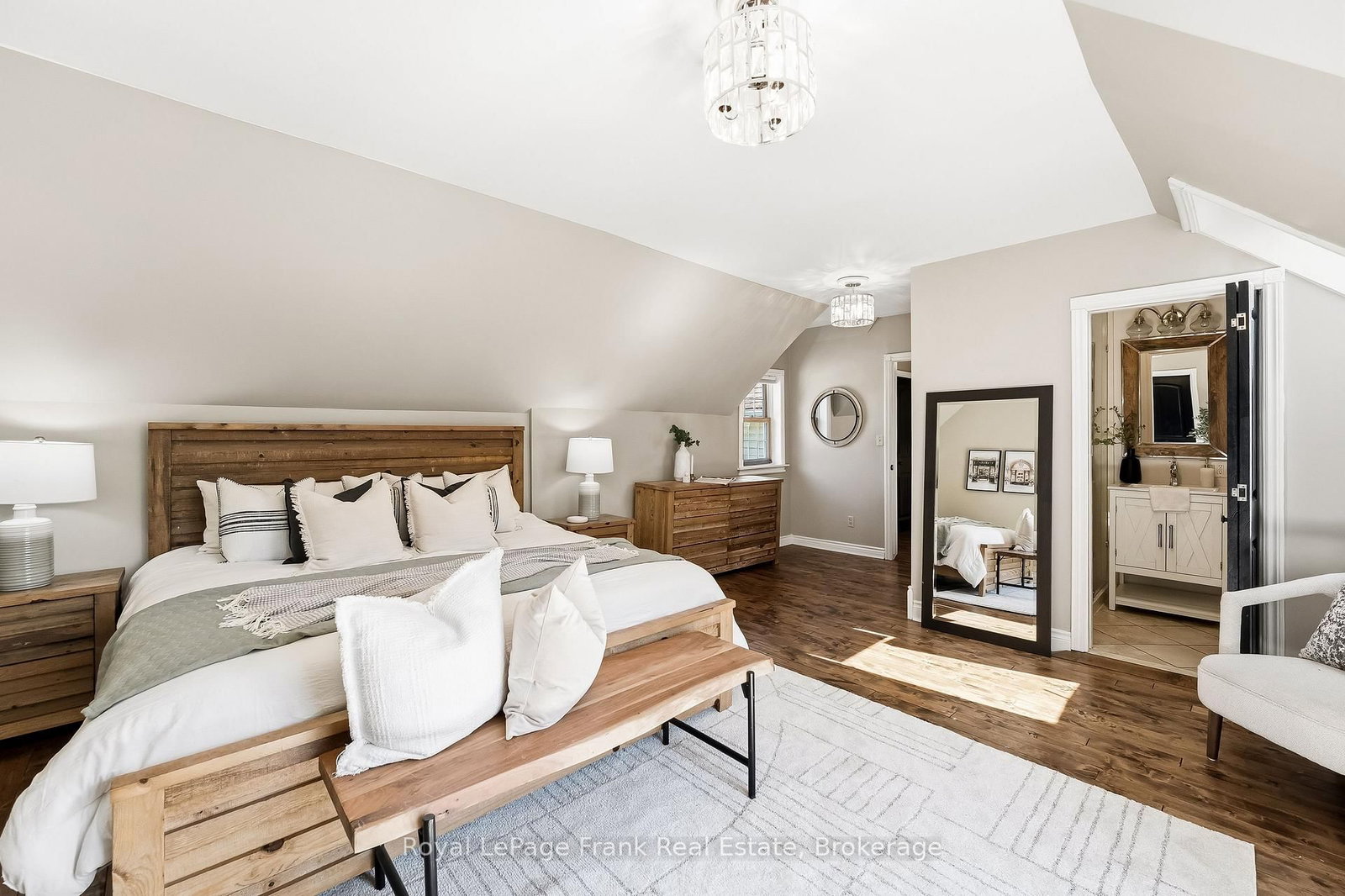182 River Street • Scugog, ON photo 14