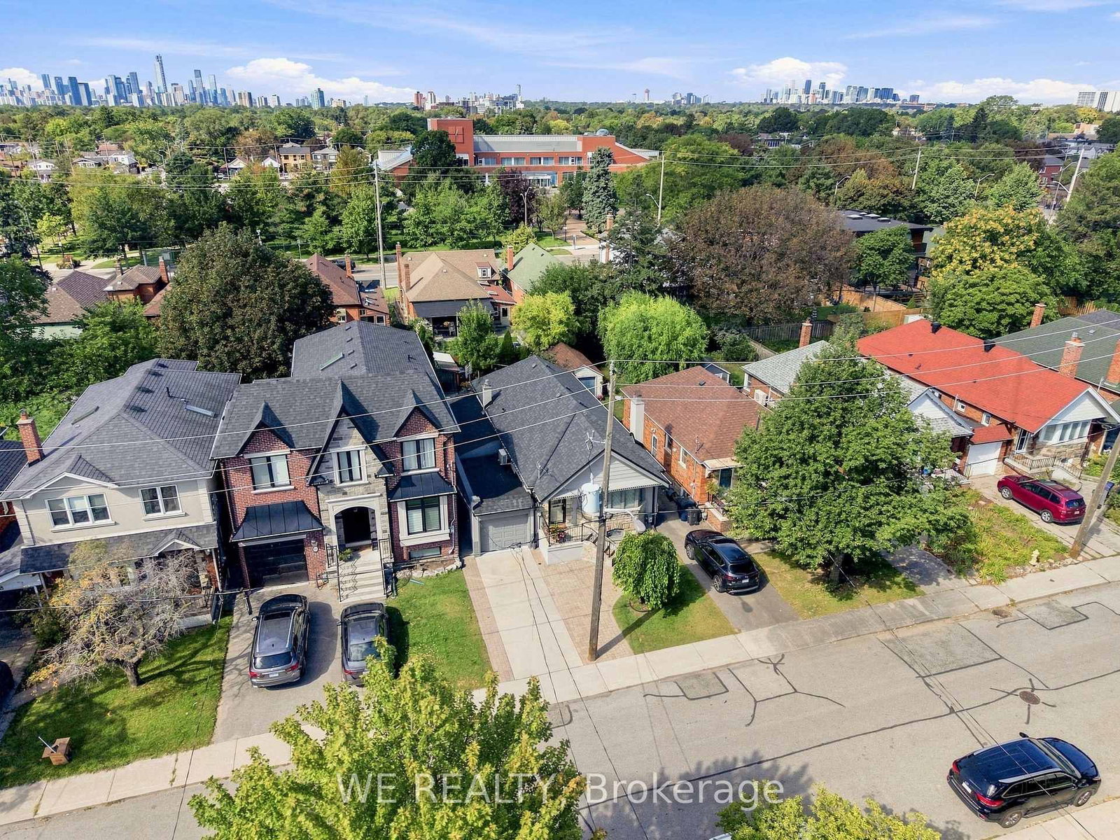 12 Fairside Avenue • Toronto, ON photo 40
