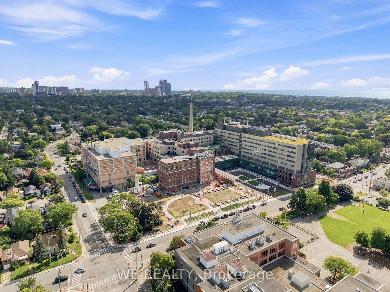 12 Fairside Avenue • Toronto, ON photo 43