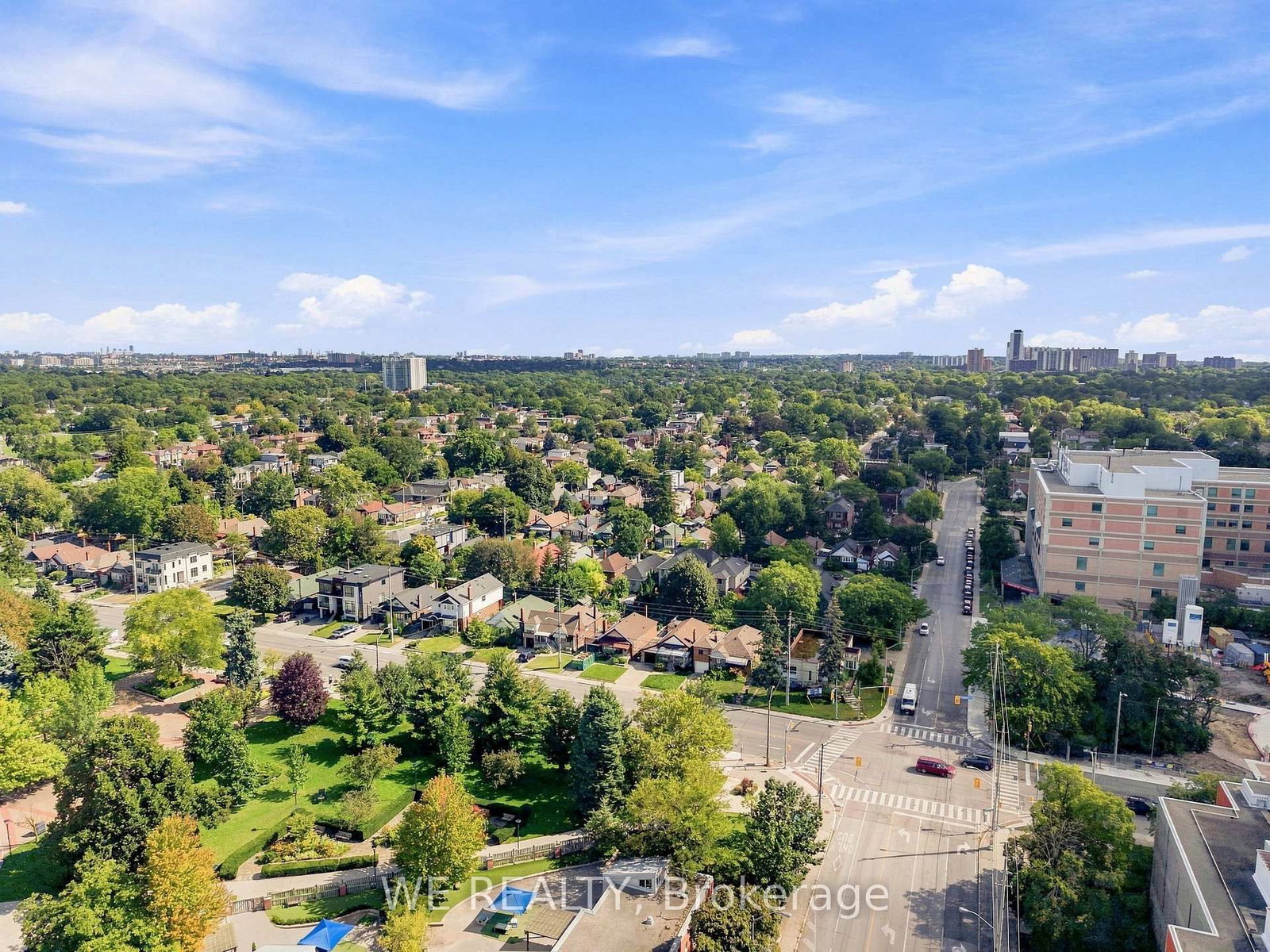 12 Fairside Avenue • Toronto, ON photo 50