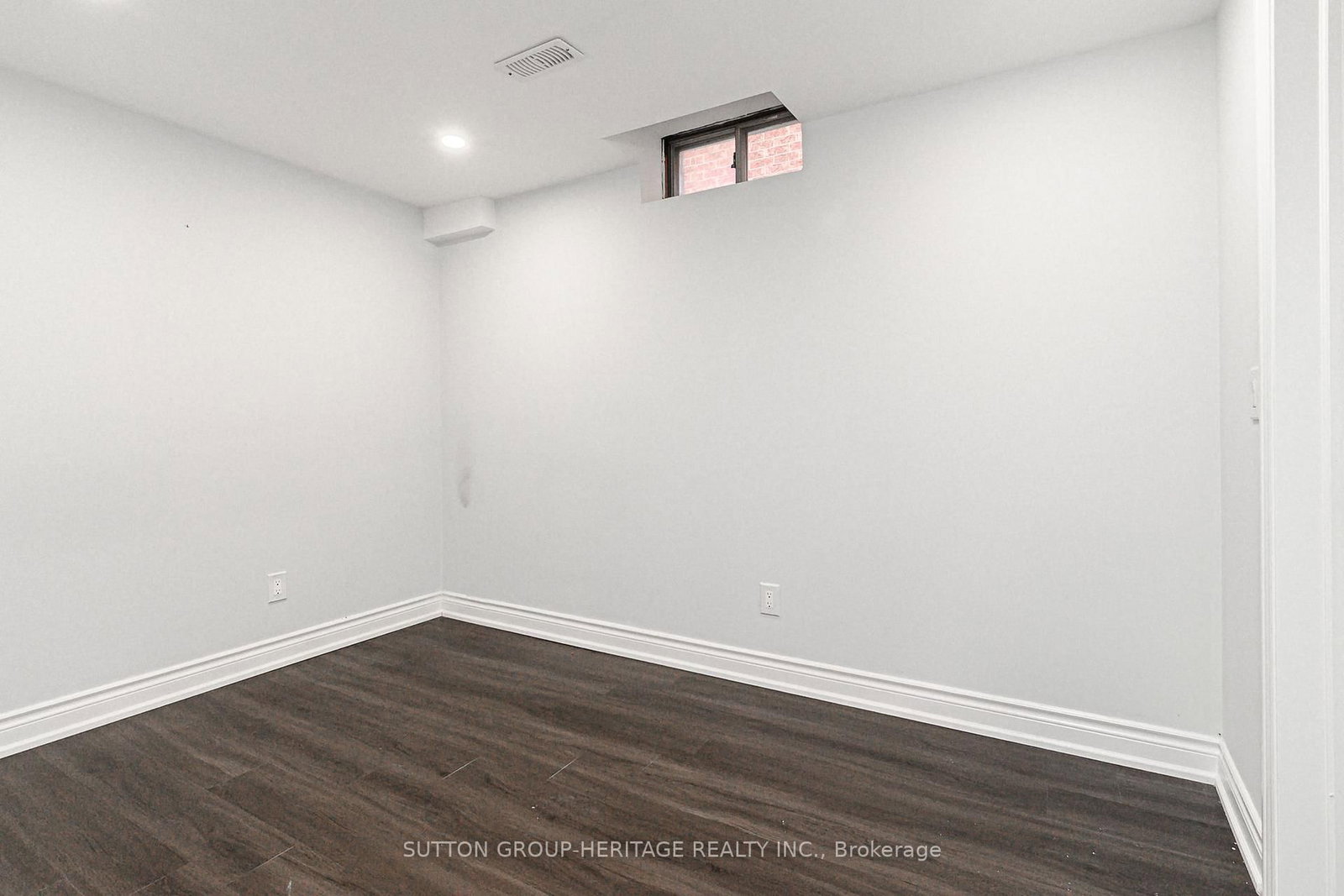 BSMT-125 Harkness Dr, Whitby, view 14