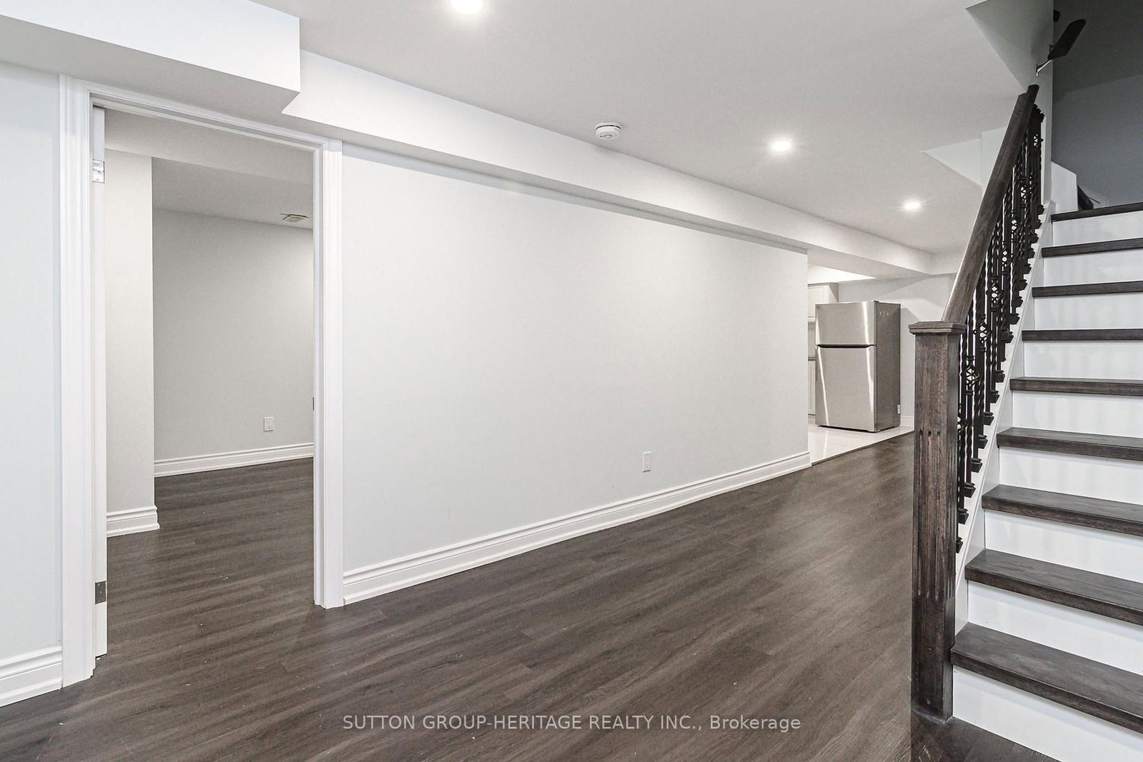 BSMT-125 Harkness Dr, Whitby, view 19