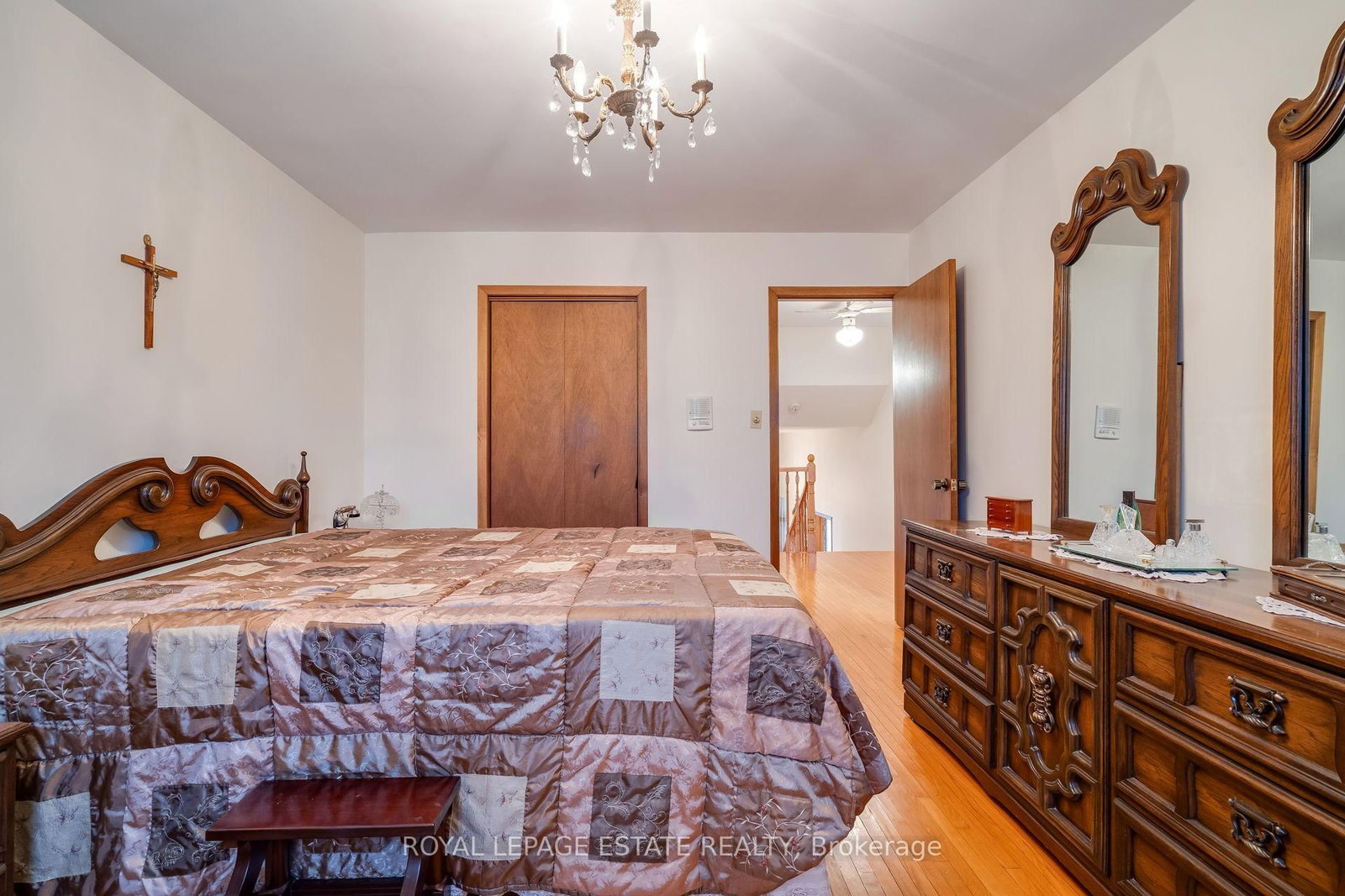 17 Altair Avenue • Toronto, ON photo 11