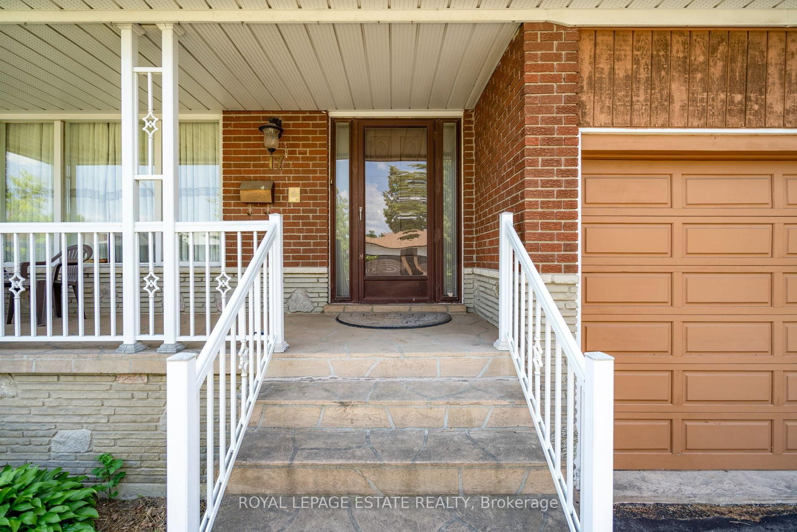 17 Altair Avenue • Toronto, ON photo 2