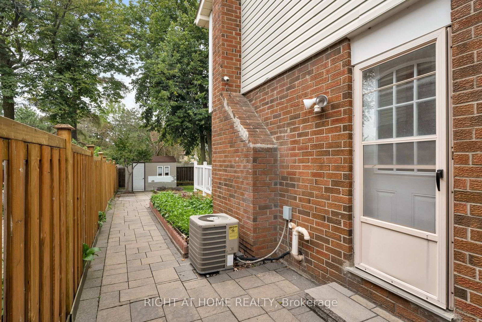 167 Goldhawk Trail • Toronto, ON photo 32