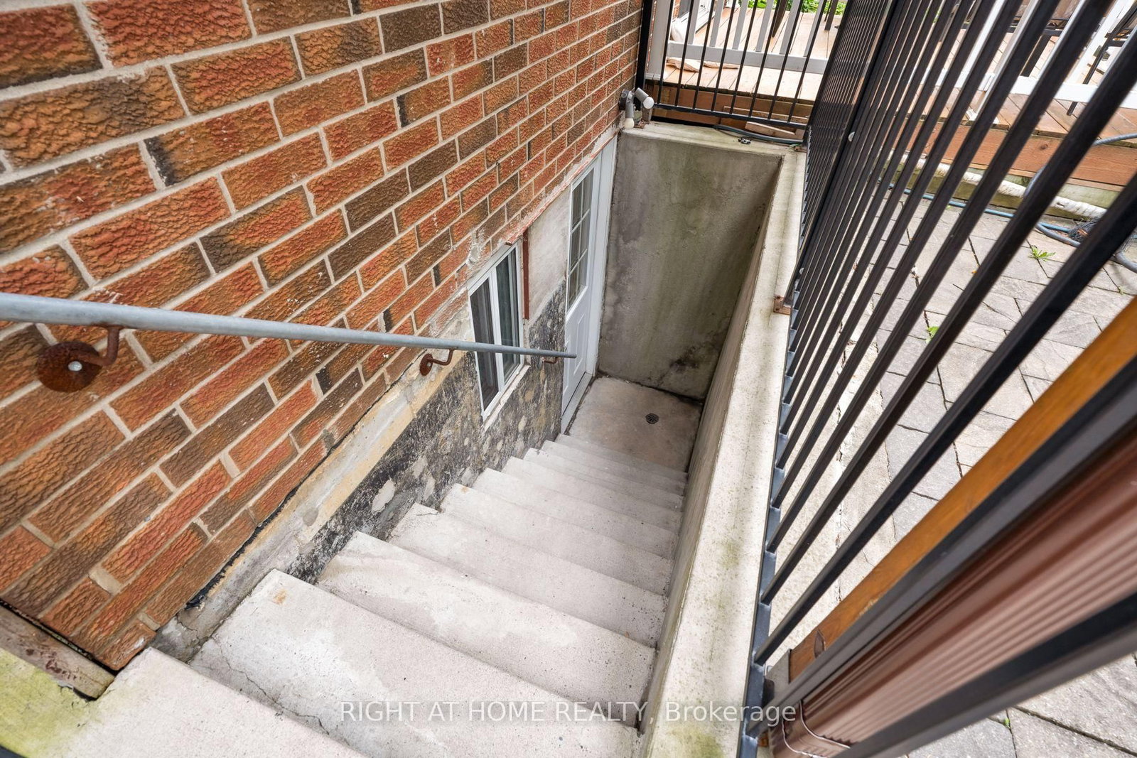 167 Goldhawk Trail • Toronto, ON photo 33